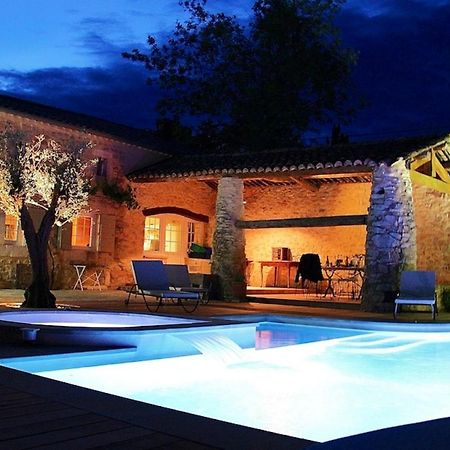 Villa Charmante A Lussan Avec Piscine Privee Et Jardin Closa Exterior foto