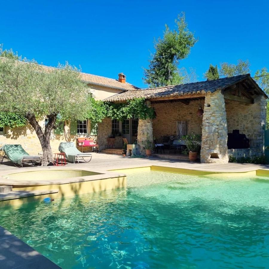 Villa Charmante A Lussan Avec Piscine Privee Et Jardin Closa Exterior foto